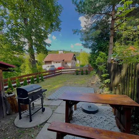Chalupka Pod Lipami Holiday home Cadca