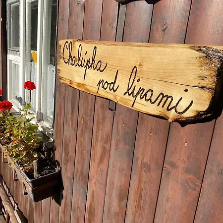 Chalupka Pod Lipami 度假居 *