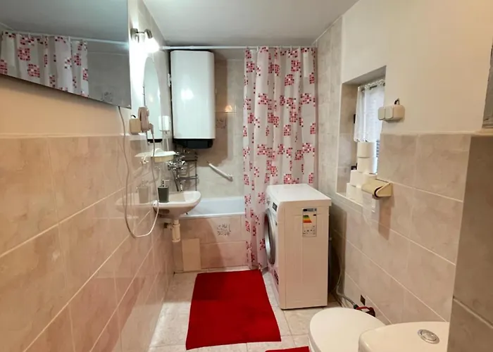 Chalupka Pod Lipami Nyaraló *